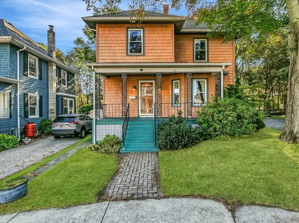 22 Giles Ave, Beverly, MA 01915