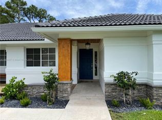 9305 Old Pine Rd, Boca Raton, FL 33428