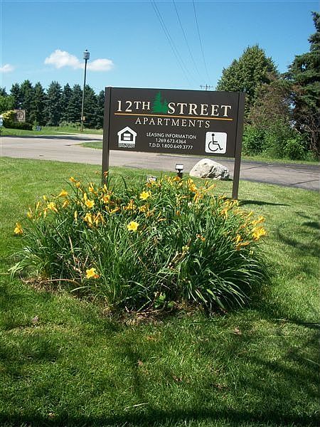 12th Street Apartments