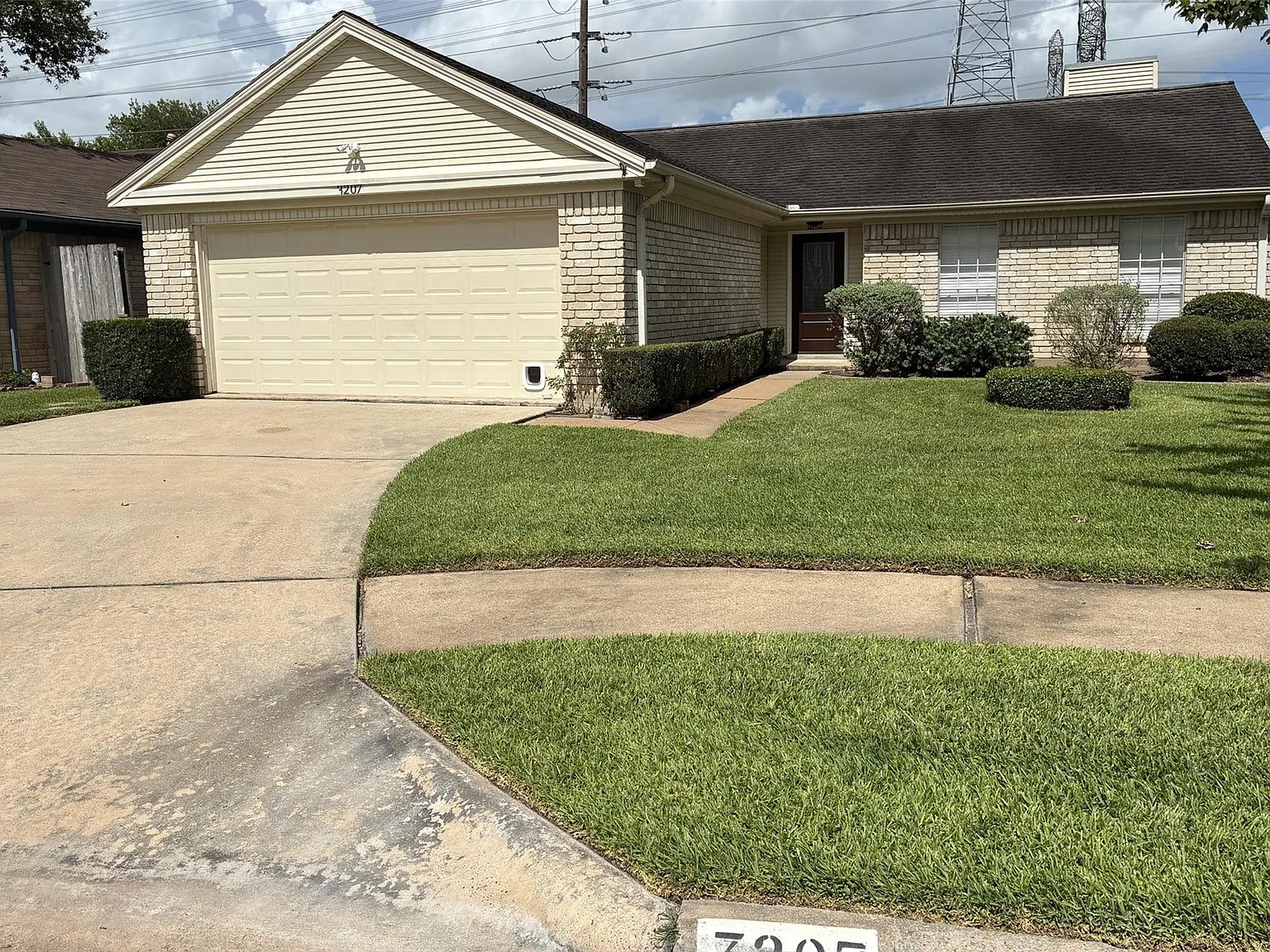 3 bed, 1538 sqft, $2,150 — Photo 1