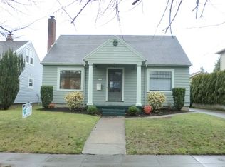 1526 SE Flavel St, Portland, OR 97202