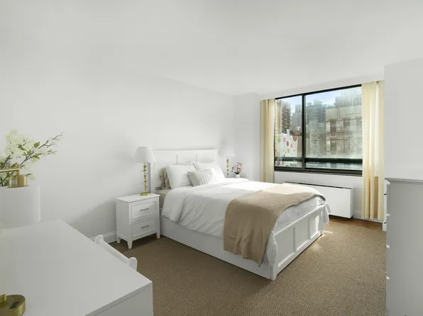 171 East 84th Street image 8 of 19