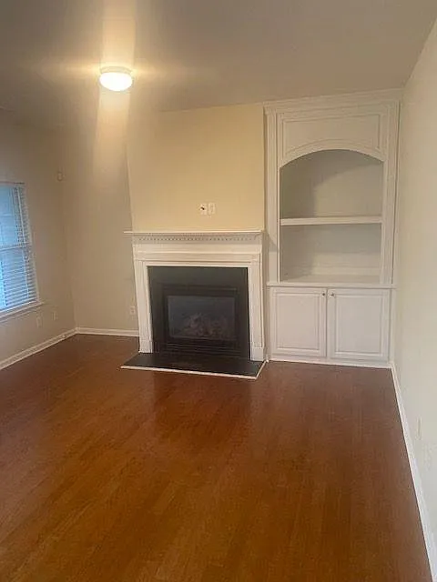 3 bed, 2.5 bath, 1808 sqft, $2,500 — Photo 4