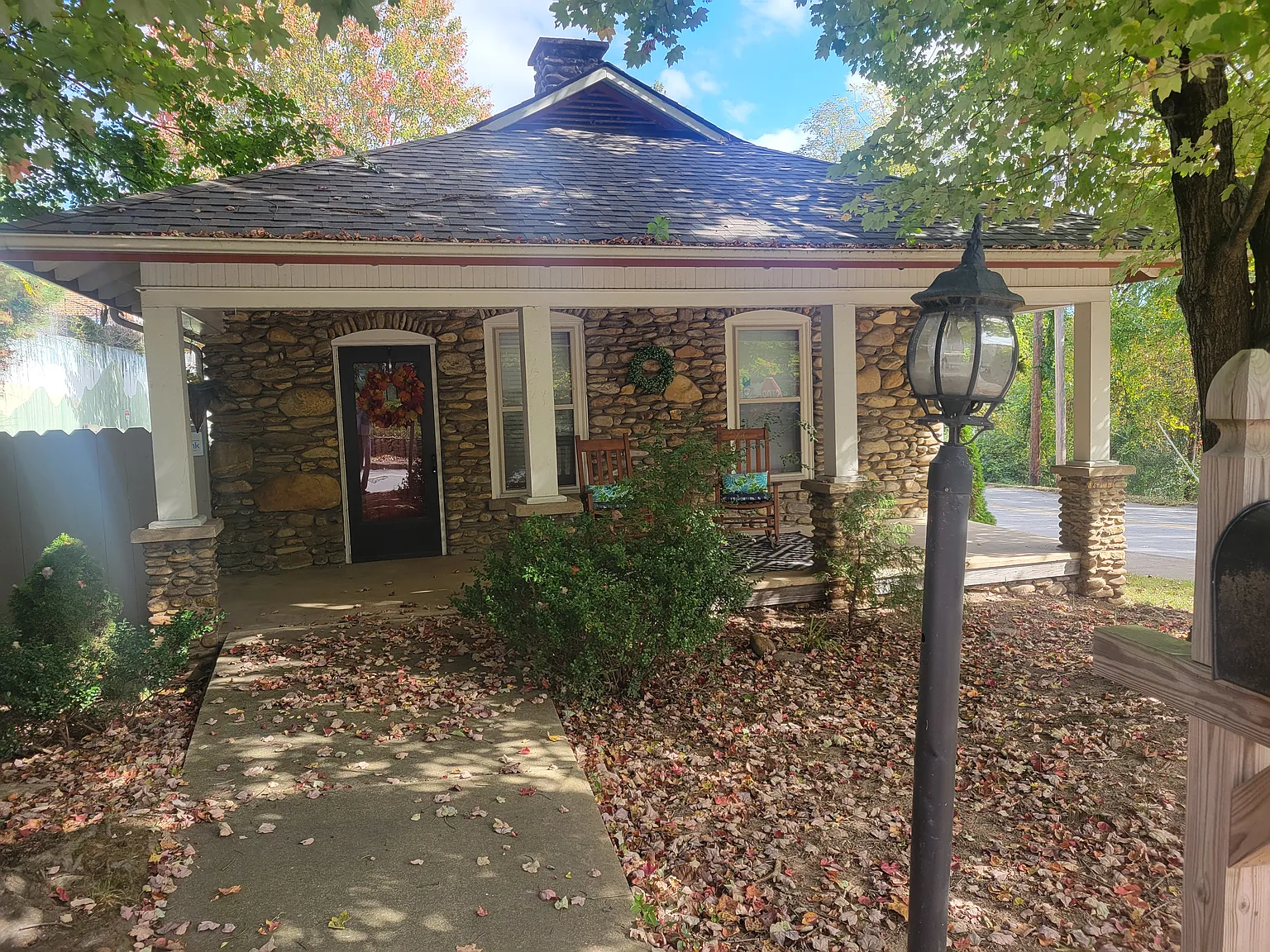 2 bed, $2,500 — Photo 1
