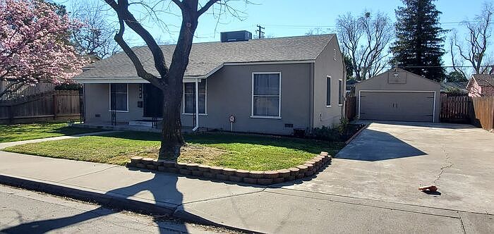 1st image of 1404 W Roseburg Ave