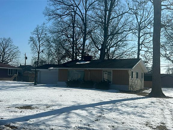 2nd image of 6124 Midwood Dr