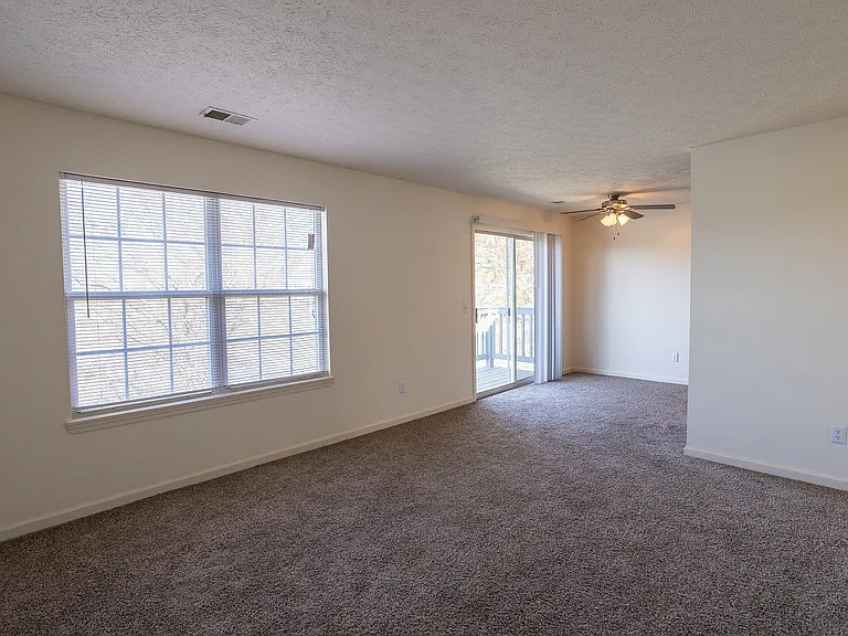 Burberry Place Apartments — Photo 12