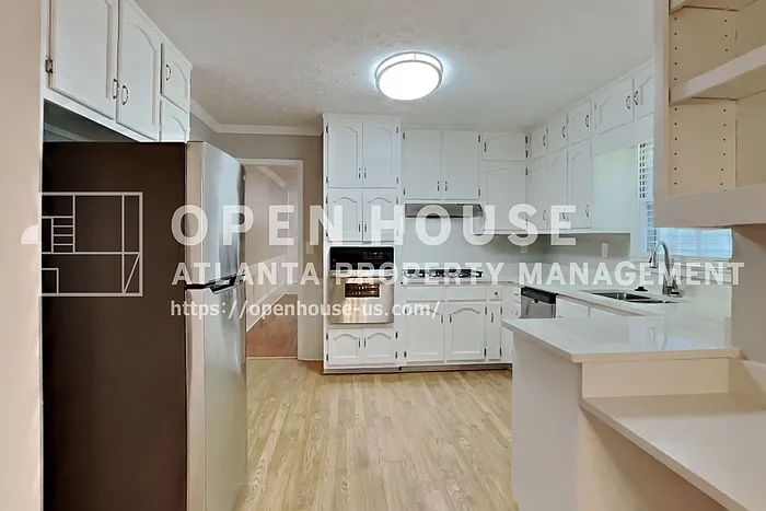 2922 Melton Ct SW — Photo 8