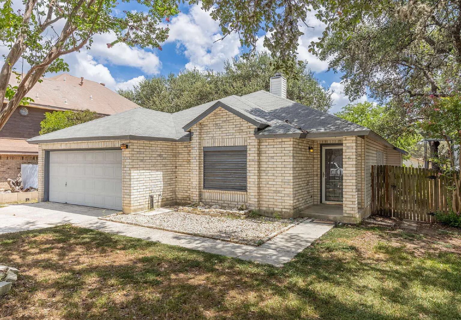 3 bed, 2.0 bath, 1520 sqft, $1,800 — Photo 2