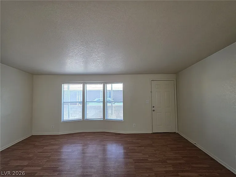 3560 Estes Park Dr — Photo 10