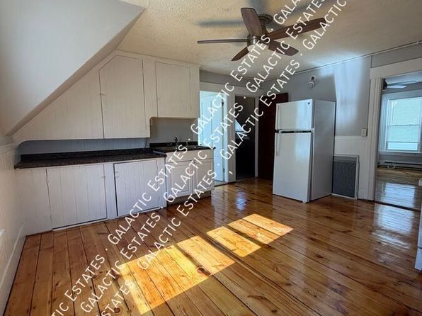 264 Pearl St #3