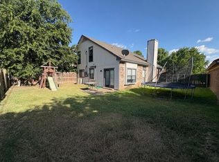 609 Oakland Hills Dr, Arlington, TX 76018