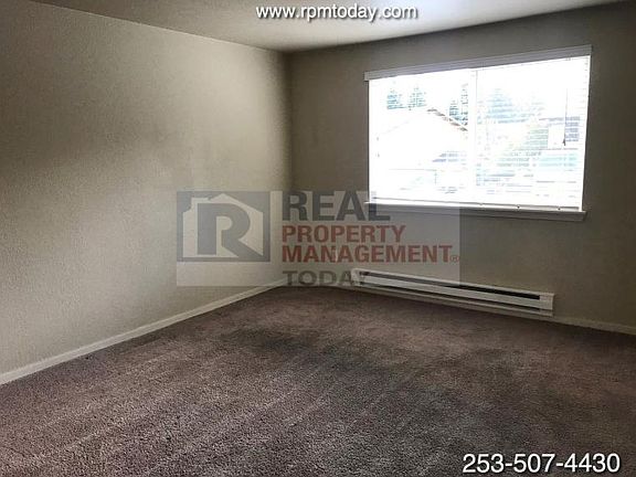 3rd image of 2064 E 56th St APT B4