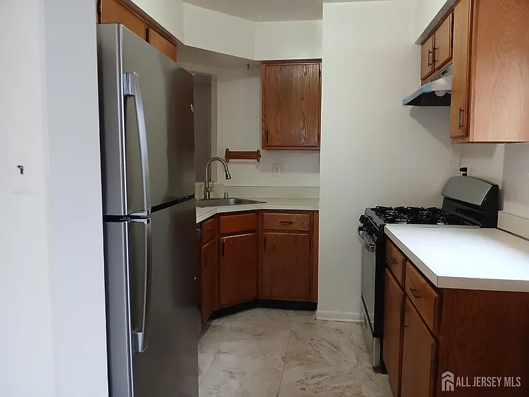 1081 Schmidt Ln — Photo 8
