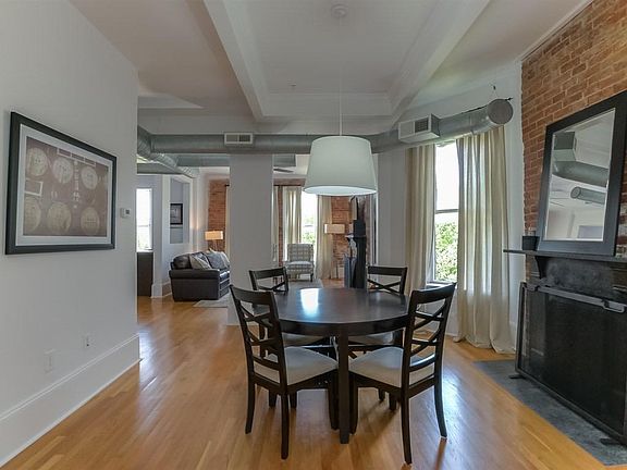 3rd image of 275 S Limestone Unit 225