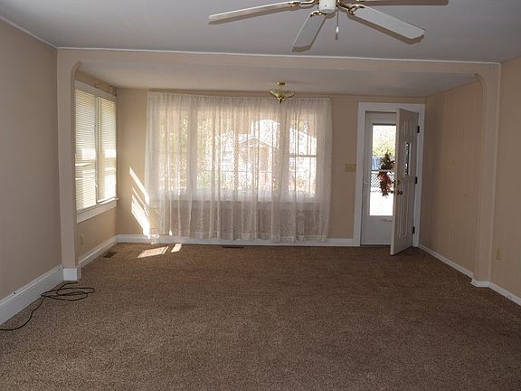 2nd image of 136 Sunrise Ave