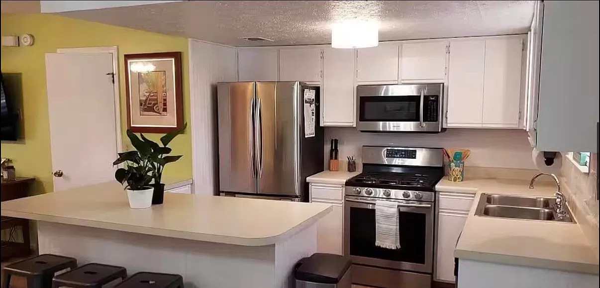 2 bed, 1.5 bath, 972 sqft, $2,200 — Photo 4