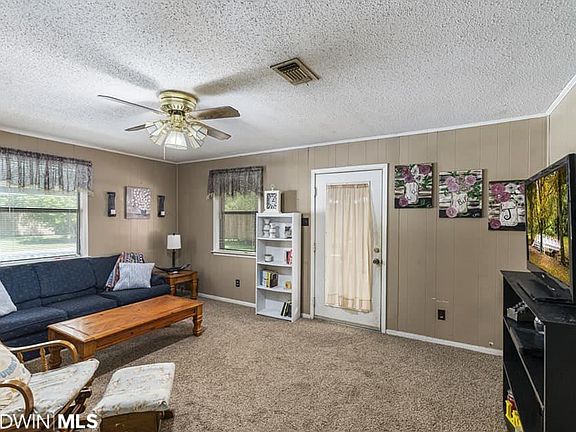2nd image of 1502 N Day Ave