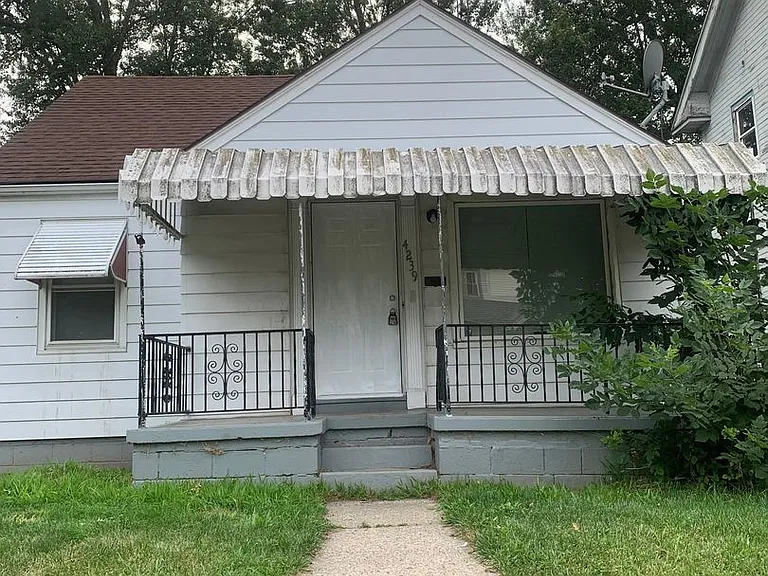 4239 Asbury Dr — Photo 1