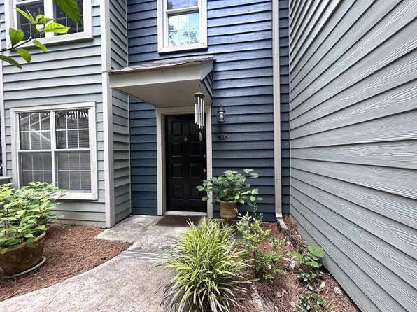 1378 N Crossing Dr NE, Atlanta, GA