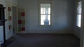 4th image of 277 N Dugger Ave