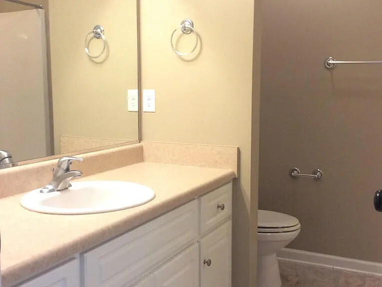 1079 Grove Landing Ln — Photo 15