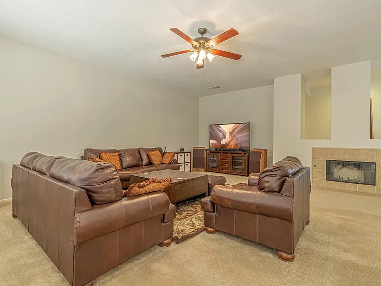 5549 Las Brisas Ter — Photo 8