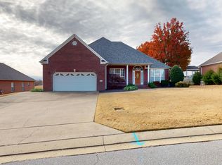 1933 Fairway Dr, Dyersburg, TN 38024