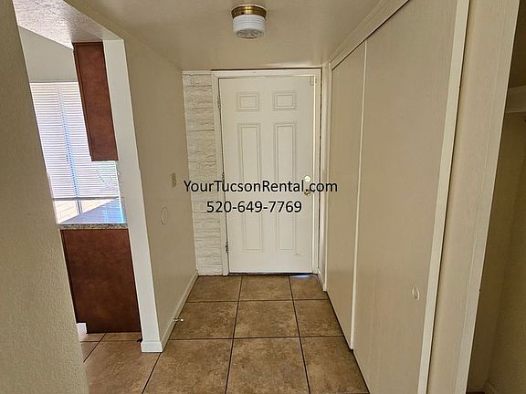 4th image of 2743 W Sheryl Dr