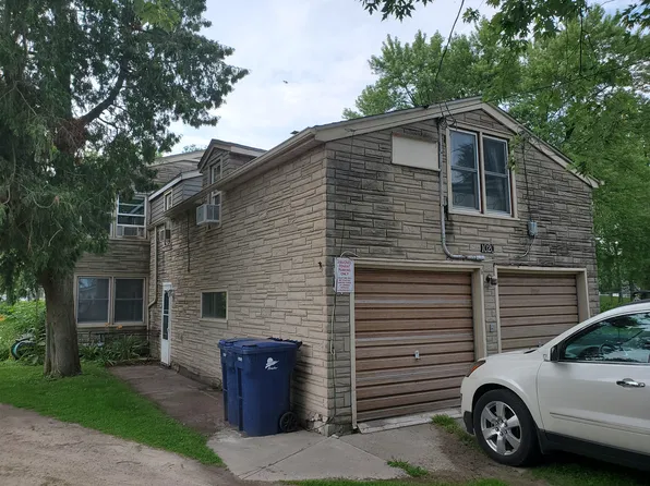 1020 Brighton Dr APT 3, Menasha, WI 54952