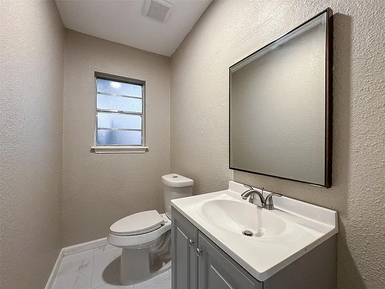 7710 Claiborne St — Photo 24