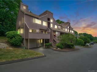 274 Sunwood Dr UNIT 274, Shelton, CT 06484