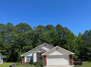 835 N Brickyard Rd, Hinesville, GA 31313