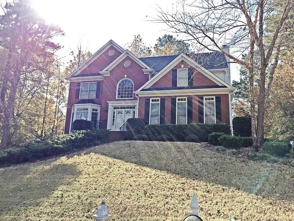 2nd image of 202 Ashbourne Trl