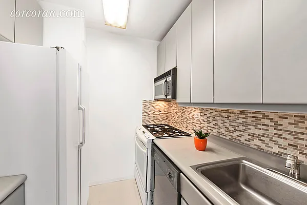 Sold by Corcoran | media 11