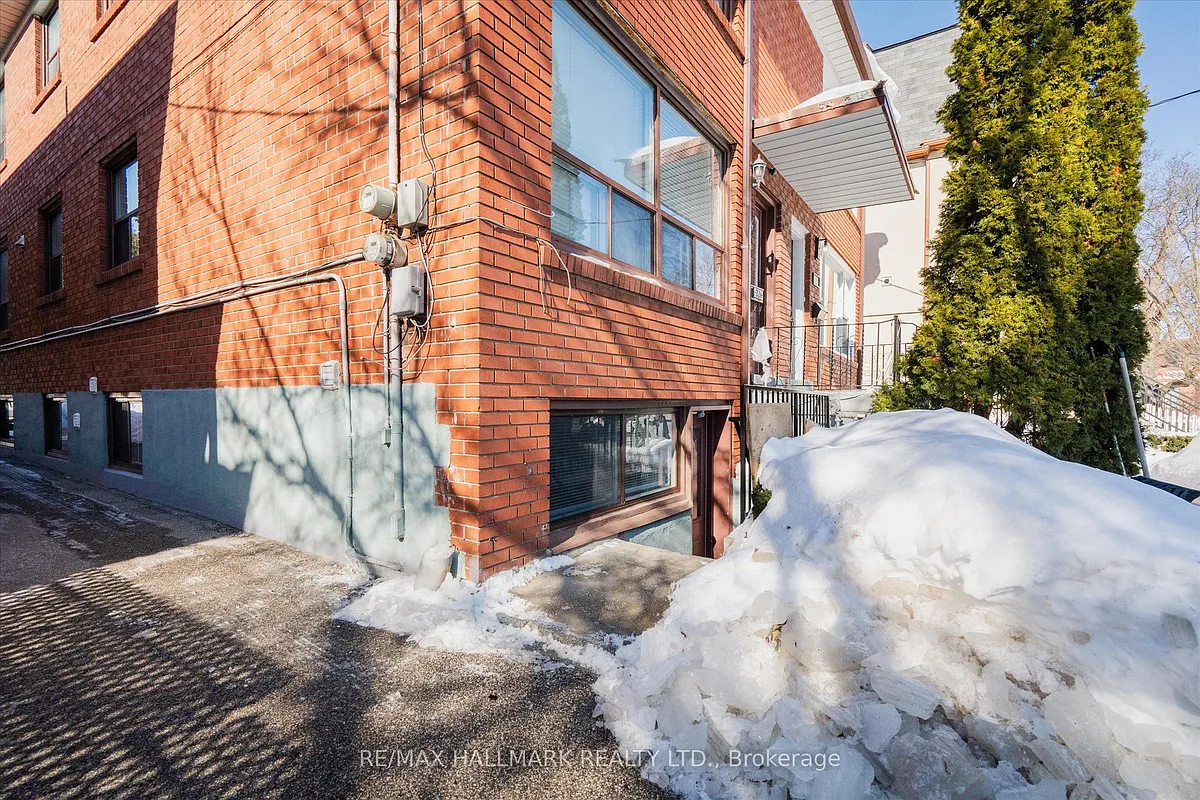 Building Photo - 224 Pickering St #1