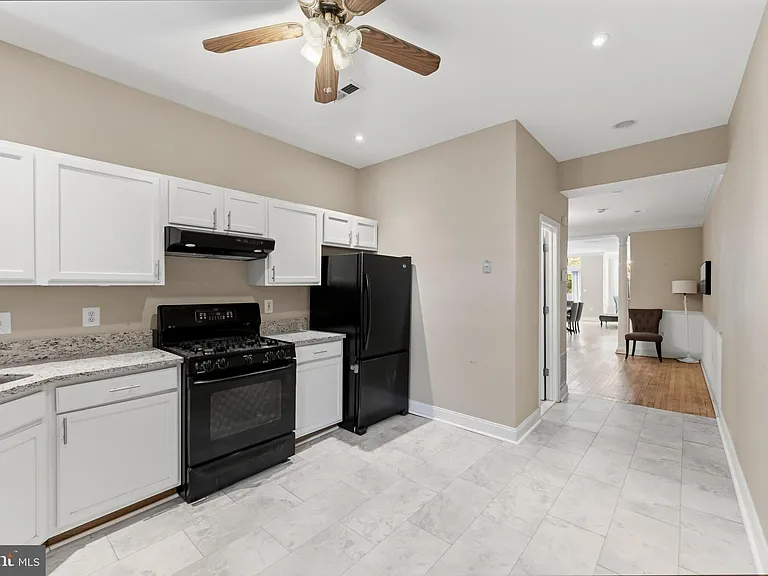 11 R St NW — Photo 11