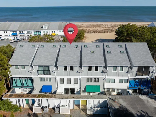 2 Seastrand Ct Unit 33, Dewey Beach, DE 19971