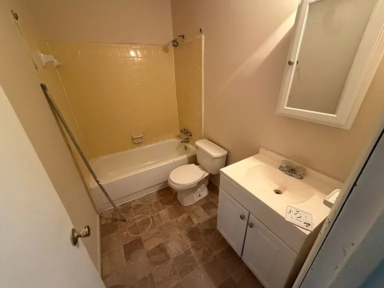 2355 Basswood Dr — Photo 7