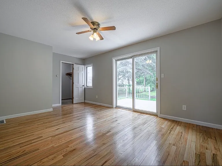 461 Mill St — Photo 14