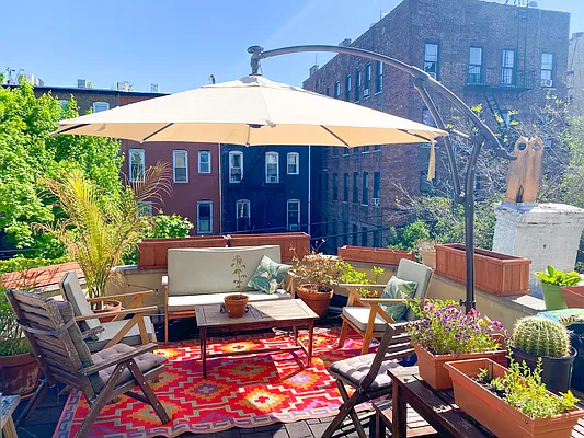 Rented by Compass | media 11