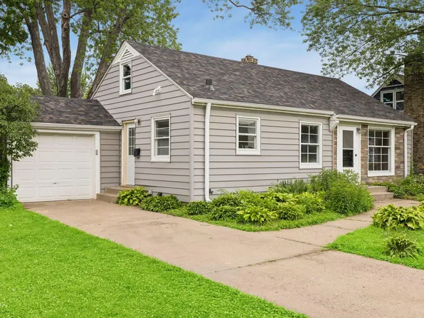 1445 Larpenteur Ave W, Falcon Heights, MN 55113