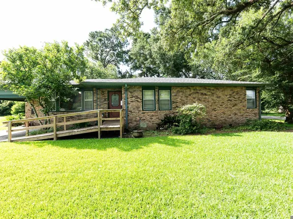 58675 Delacroix Ave, Plaquemine, LA 70764
