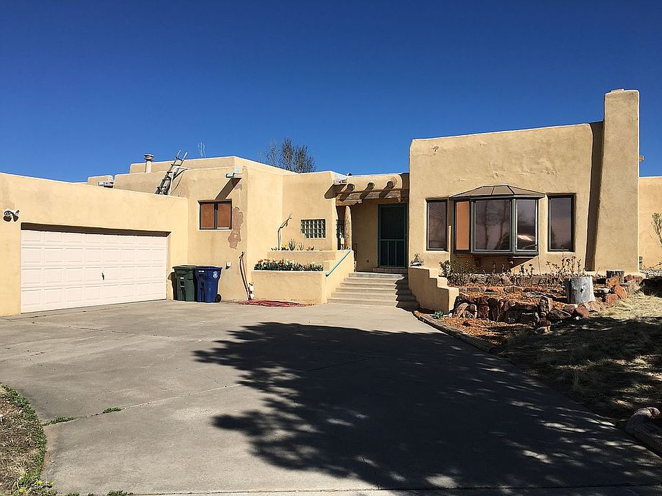 1st image of 2655 Via Caballero Del Norte