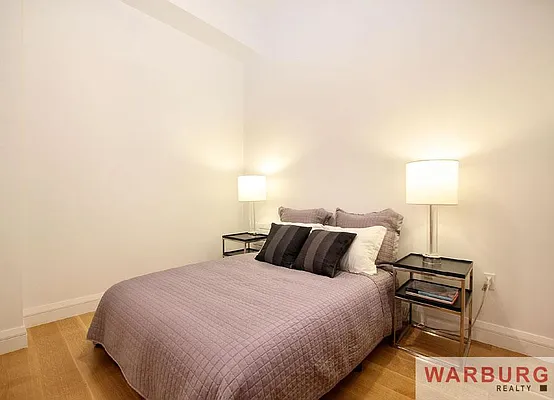 Sold by Warburg | media 3