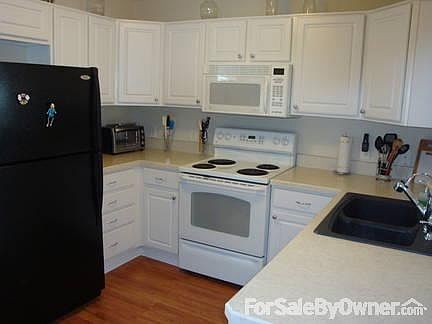 5th image of 1066 Streamside Dr