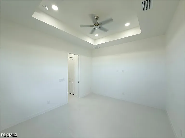 4238 NW 34th Ter — Photo 31
