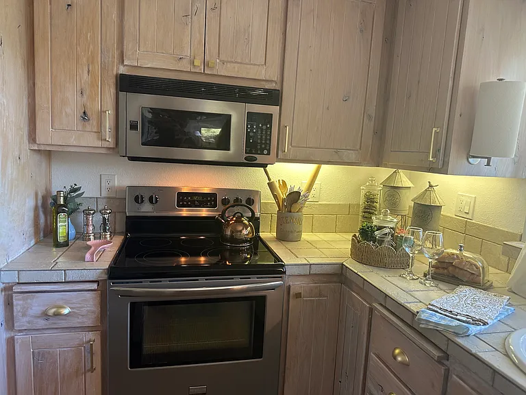 720 Sky Mountain Ln — Photo 26
