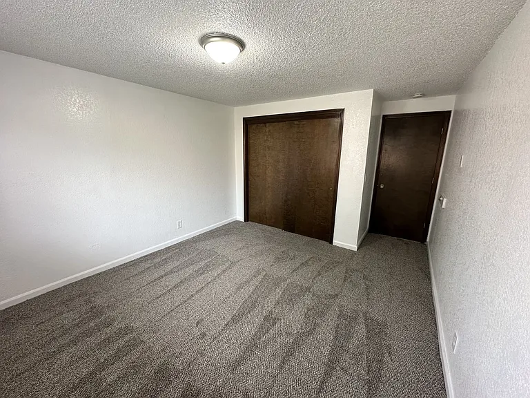 1821 Peach Tree Ln — Photo 10