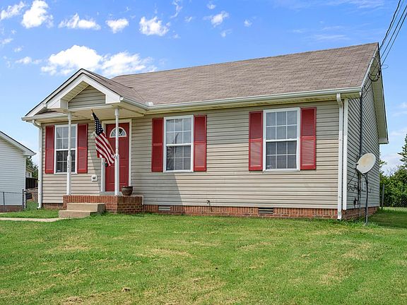 3rd image of 321 Cranklen Cir